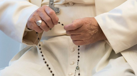 Pope-Francis-in-prayer-VaticanMedia-1266x640