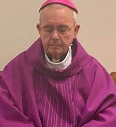 Bishop DPT praying_purple