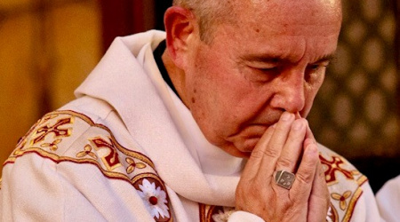 BishopTalleyPraying1Photo